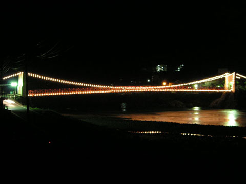 美濃橋のライトアップ